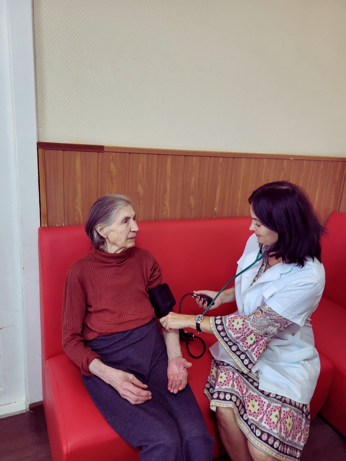 Стоимость проживания в доме престарелых Харьков